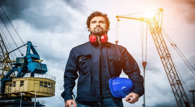 從市場需求看，棚原材料消耗管價格將進入峰值弧頂區